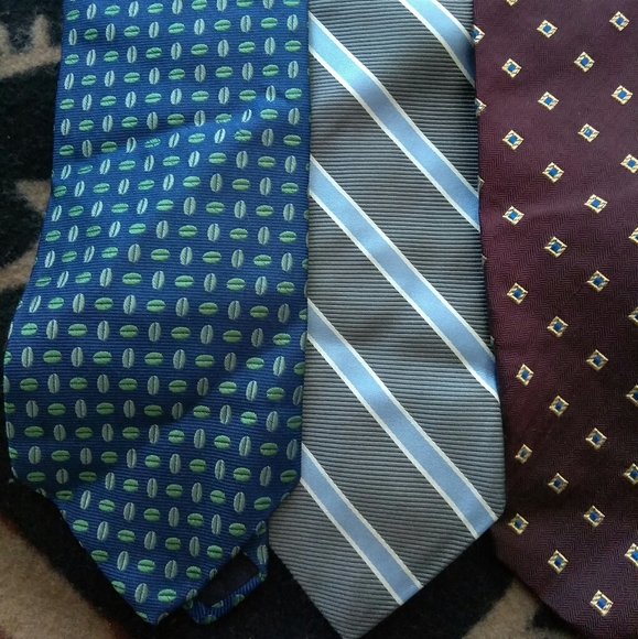 Brooks Brothers Silk Tie Bundle - Picture 3 of 8